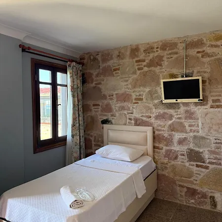 Bed & Breakfast Cunda Sea-view Stone & Private