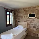 Oda ve Kahvaltı Esin Cunda
