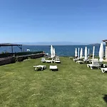 Esin Cunda Oda ve Kahvaltı 3*
