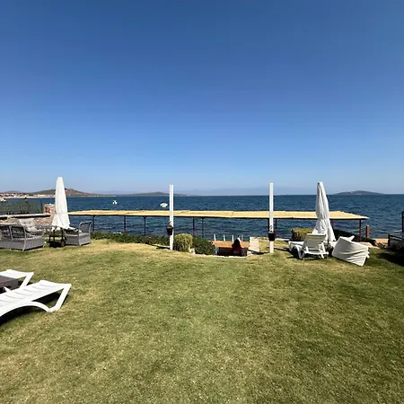 Cunda Sea-view Stone & Private 3*