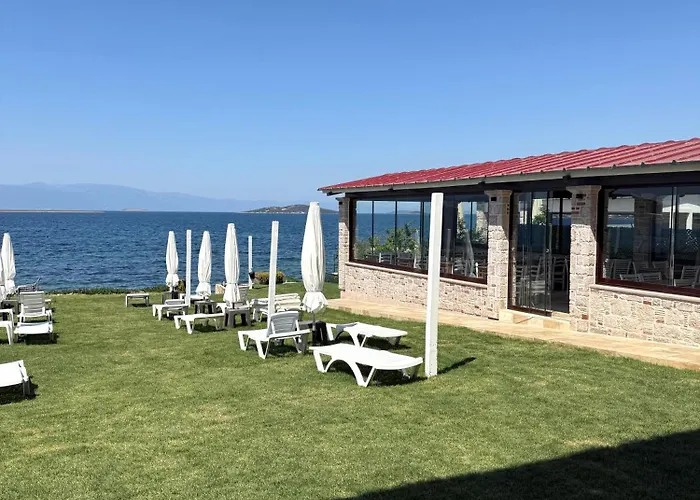 Oda ve Kahvaltı Cunda Sea-view Stone & Private 3*