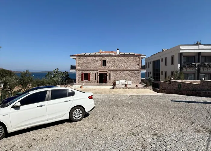 Cunda Sea-view Stone & Private Oda ve Kahvaltı