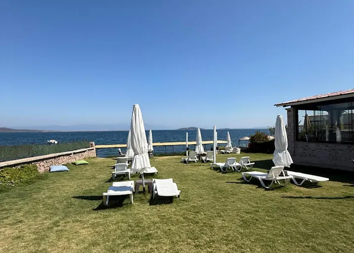Oda ve Kahvaltı Cunda Sea-view Stone & Private 3*