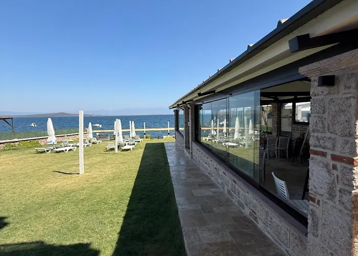 Oda ve Kahvaltı Cunda Sea-view Stone & Private
