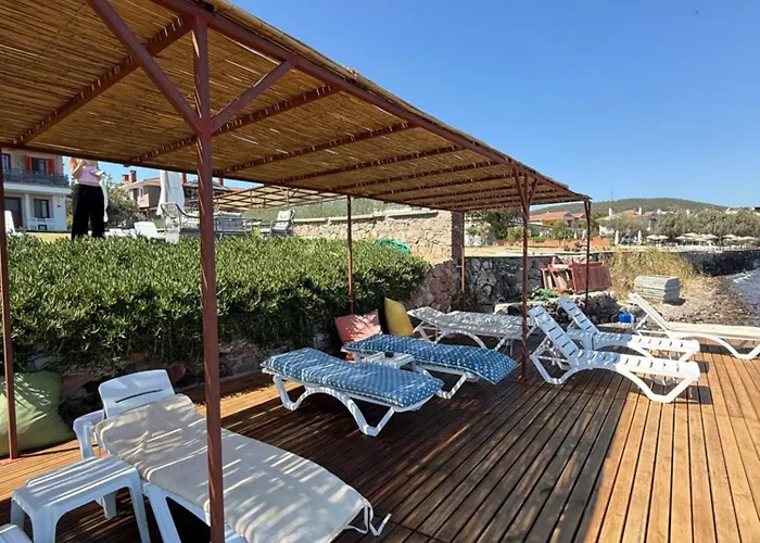 Oda ve Kahvaltı Cunda Sea-view Stone & Private 3*