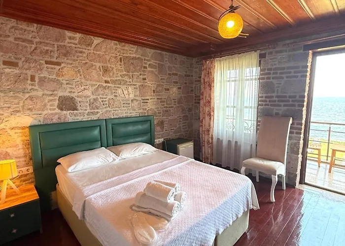 Cunda Sea-view Stone & Private 3*